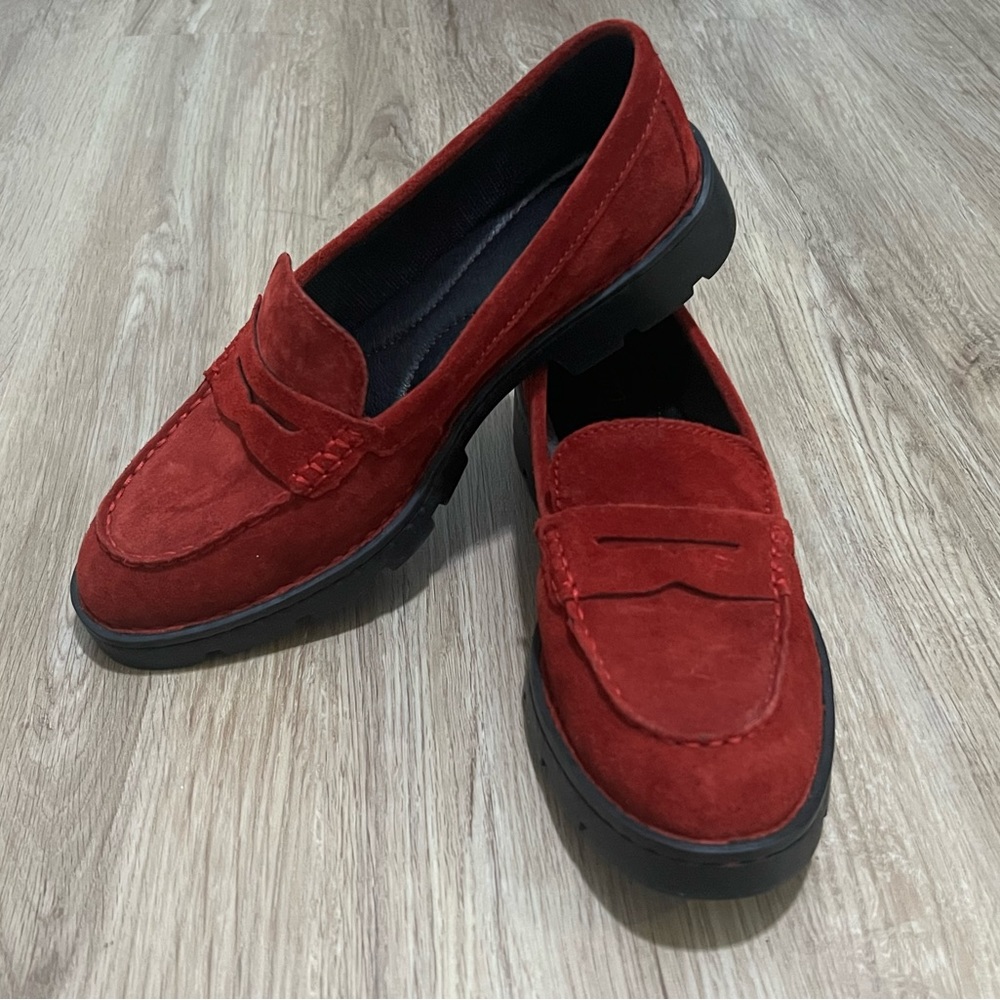 Born genuine suede red loafers. Size labeled as 7.5 but run large FITS SIZE 8.